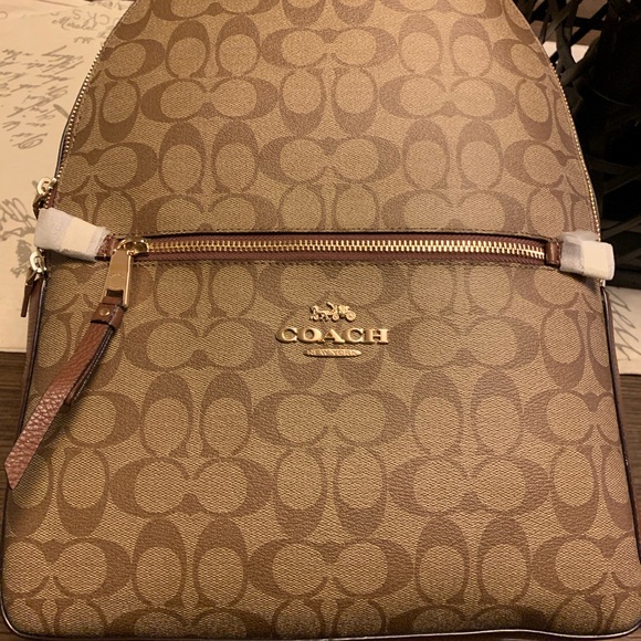 Coach, Coach signature C Design.NWT. Medium size - Picture 2 of 13